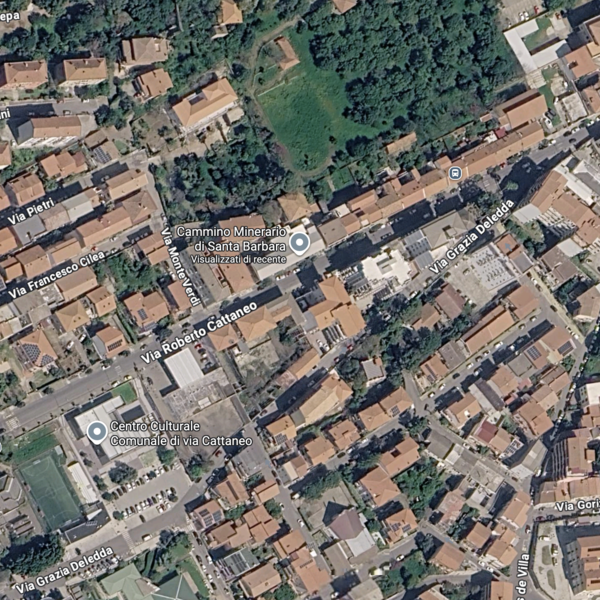 Aerial view of urban center with streets and residential buildings